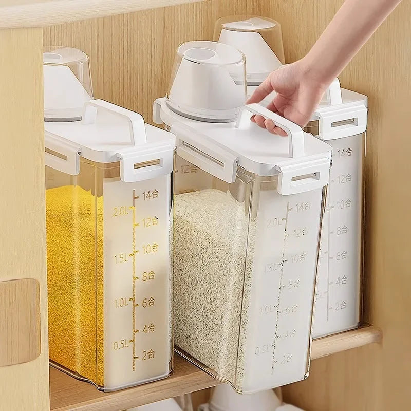 Recipiente para almacenar granos con tapa y taza medidora